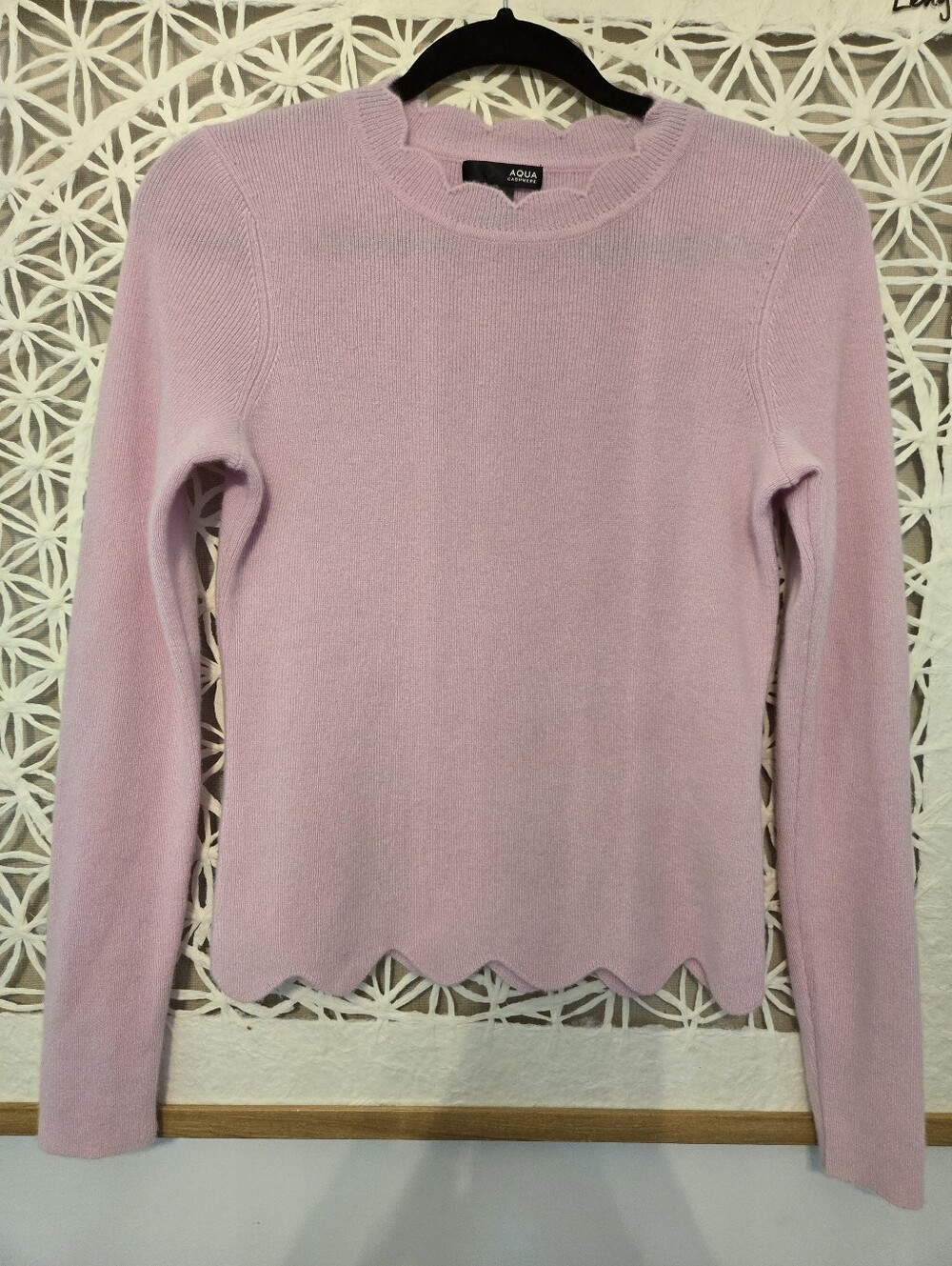 AQUA Cashmere Light Pink Scalloped Hem Crew Neck Sweater XS Bloomingdales